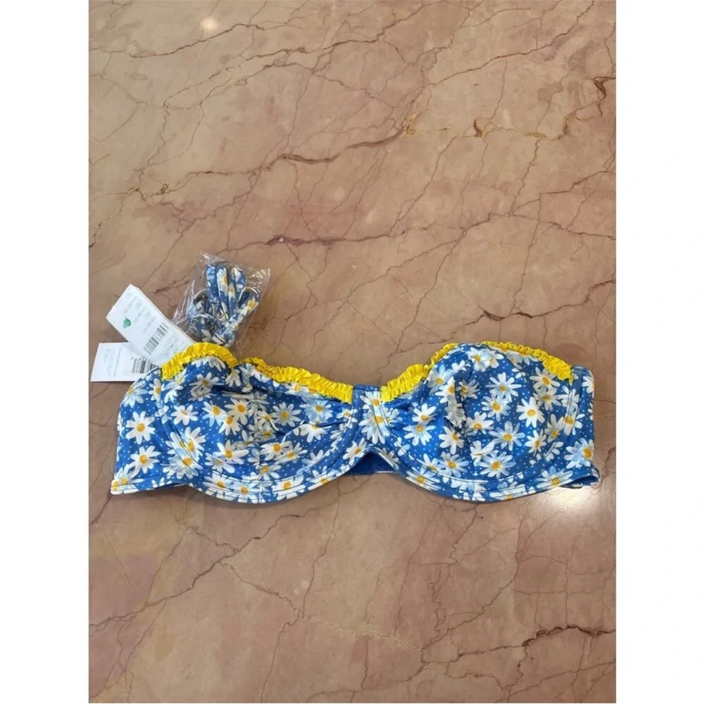 Frankies Bikinis Sweetwater Bikini Top in Blue Daisy Medium New Womens